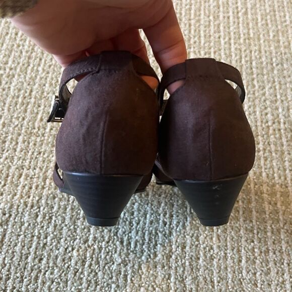 Rampage Brown Ithica Gladiator Wedge Sandals - Picture 4 of 15